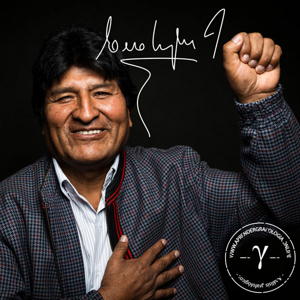 Firma de Evo Morales